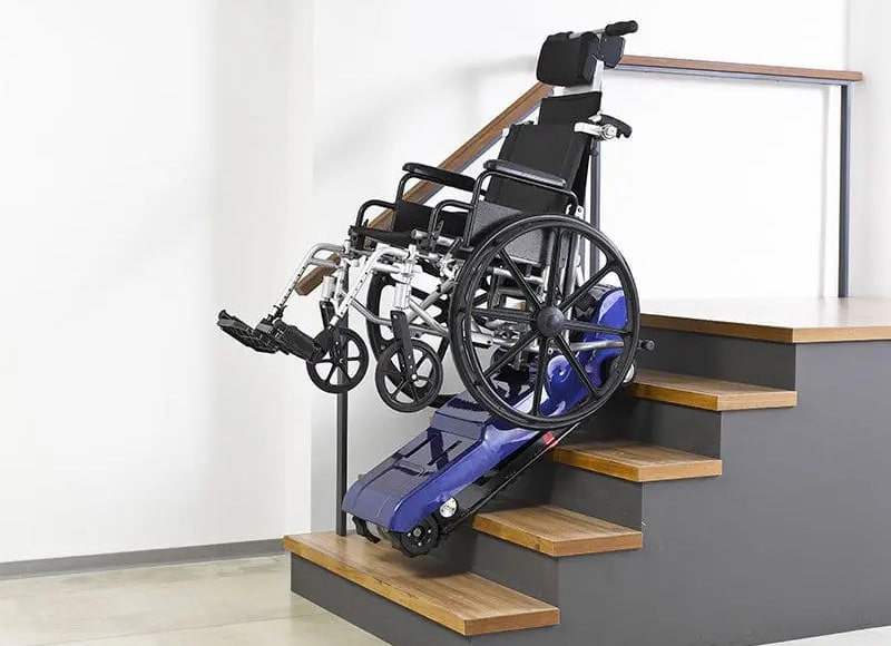 Aperçu d'un diable monte-escalier pour fauteuil roulant
